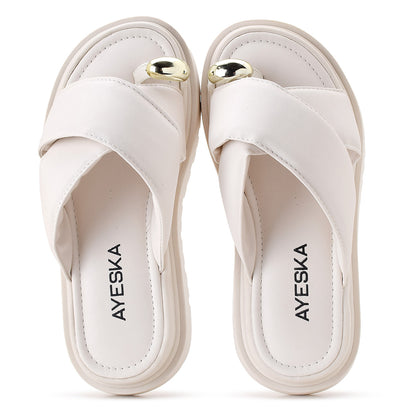 Sandália Feminina Slide Conforto com Detalhe Metalizado Fashion